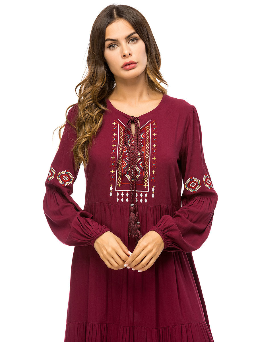 Simple embroidered robe dress