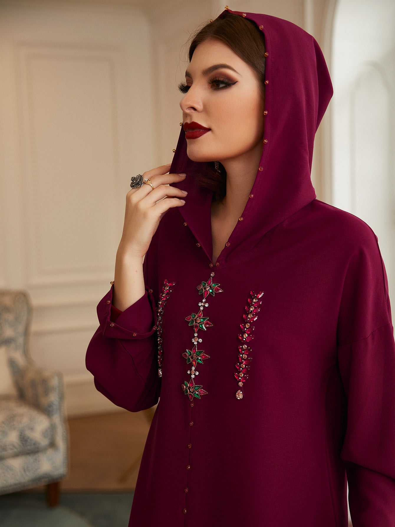 Lady Dark Red Hand-stitched Glass Charms Gemstones Sequins Robe