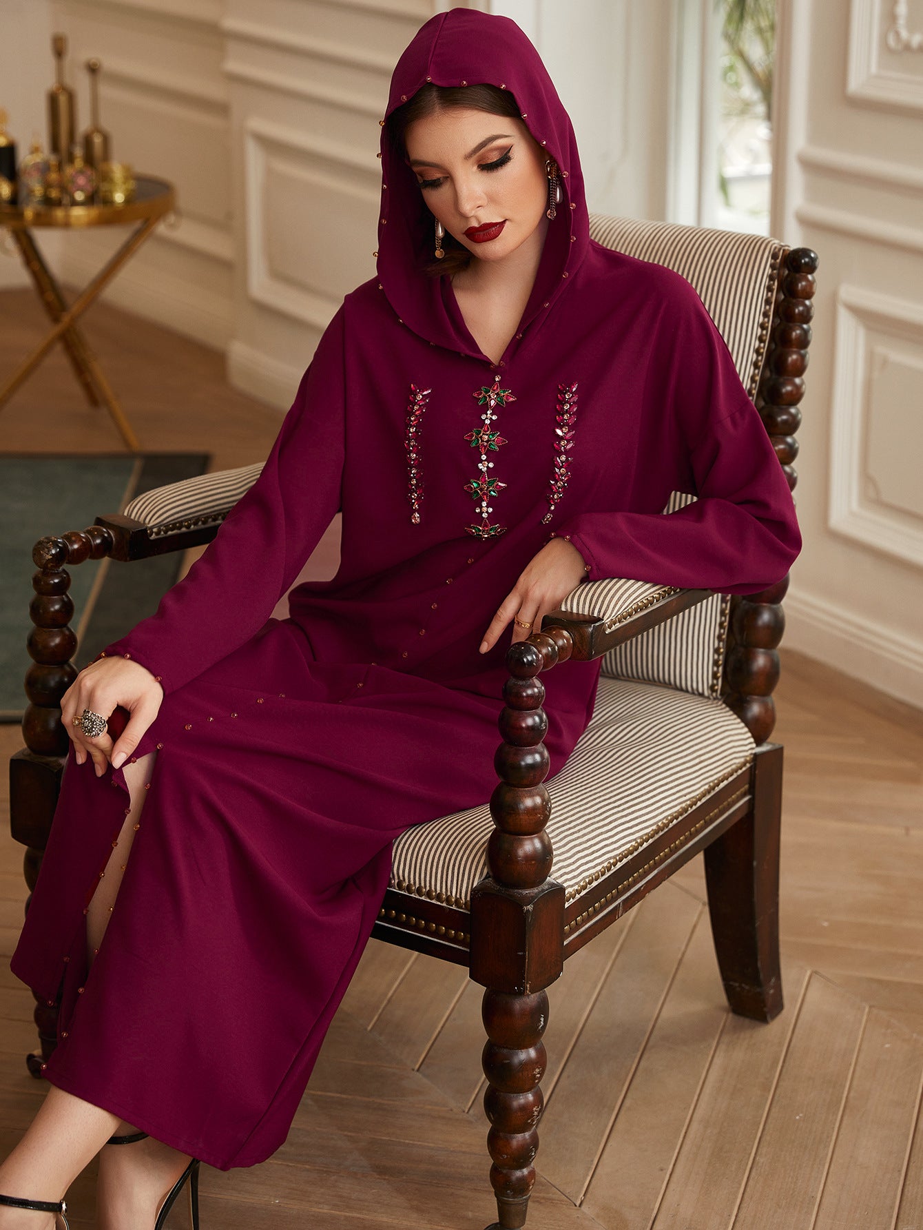 Lady Dark Red Hand-stitched Glass Charms Gemstones Sequins Robe